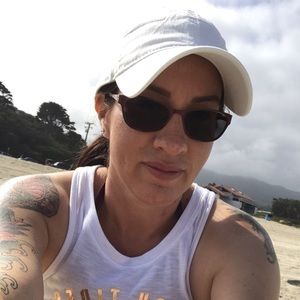 Meet your Posher, Naomi